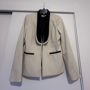 Elegant Cream Blazer with Black Accents